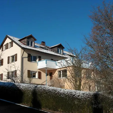 Haus Holzheimer Mit Blick Auf Rhoen Apartmán *